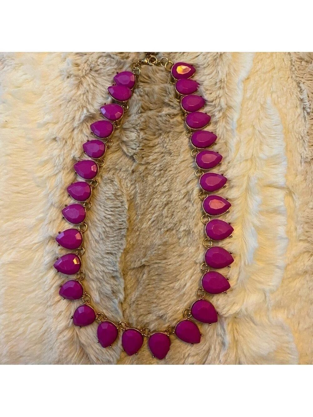 Gorgeous gold and purple necklace! 18” long. 💜